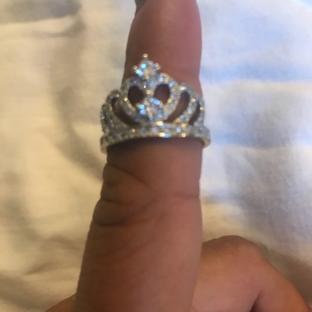 New .925 Silver with gem stone Princess/Queen ring - Picture 7 of 8